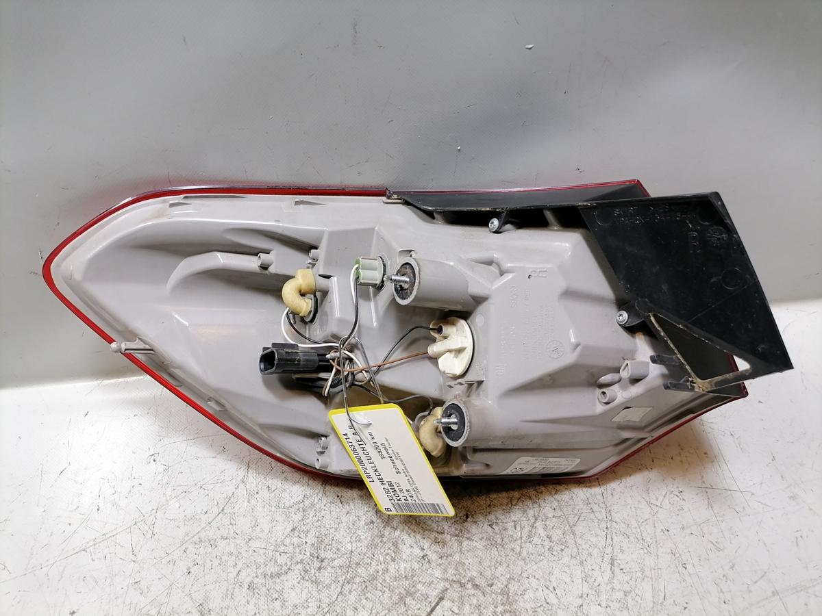 Opel Astra J Sportstourer original R&uuml;cklicht R&uuml;ckleuchte Schlussleuchte rechts Kombi Bj.2012
